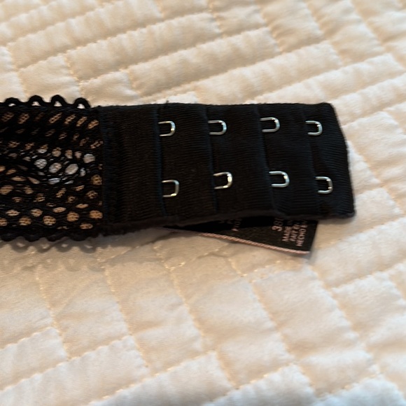 Victoria’s Secret Very Sexy Push-Up Bra Size 38DD - Picture 7 of 7